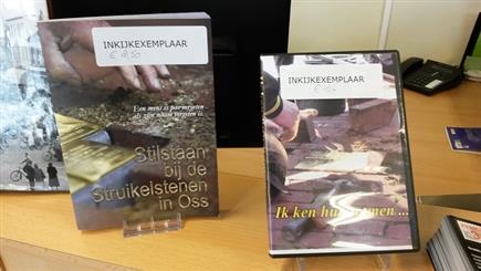 Nieuws_dvdenboek_struikelstenen_2015_web (jpg)